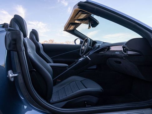 New 2024 Ferrari Roma Spider image 46