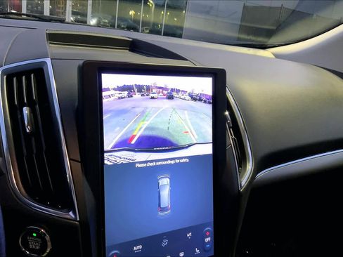 Used 2024 Ford Edge Titanium image 28