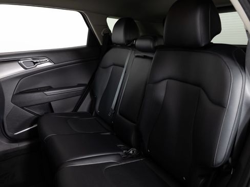 Used 2023 Kia Sportage EX FWD image 17
