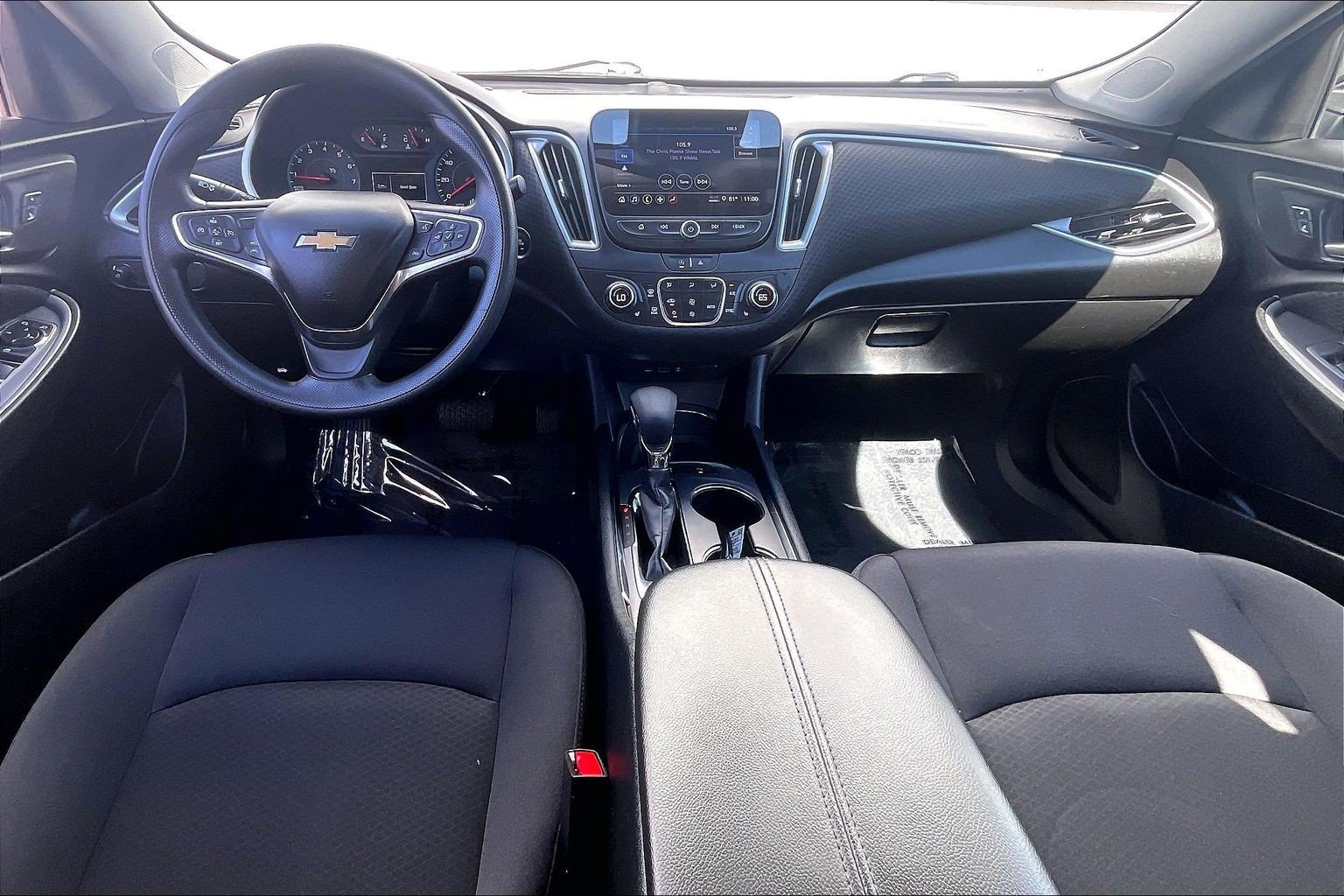 Used 2025 Chevrolet Malibu LT FWD image 19
