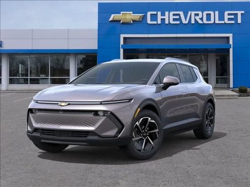 New 2026 Chevrolet Equinox EV LT FWD image 6