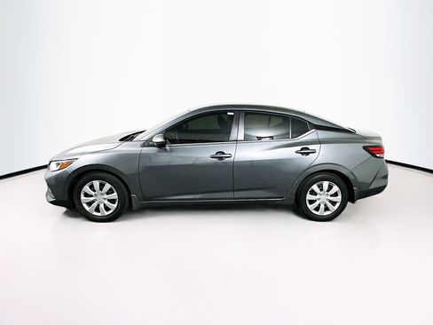 Used 2023 Nissan Sentra S image 4