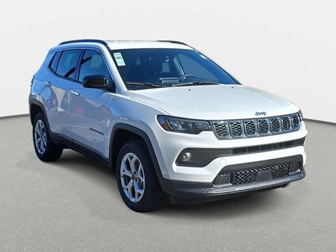 New 2026 Jeep Compass Latitude AWD/4WD image 3