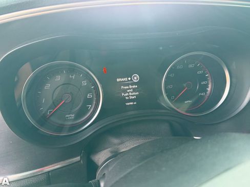 Used 2015 Dodge Charger SE w/ Popular Equipment Group RWD image 7