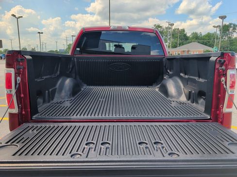 Used 2013 Ford F150 XLT w/ Mid Equipment Group AWD/4WD image 18