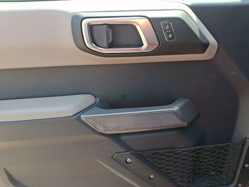 Used 2023 Ford Bronco Wildtrak AWD/4WD image 13