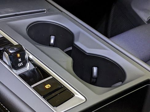 New 2026 Volkswagen Atlas Cross Sport SE image 19