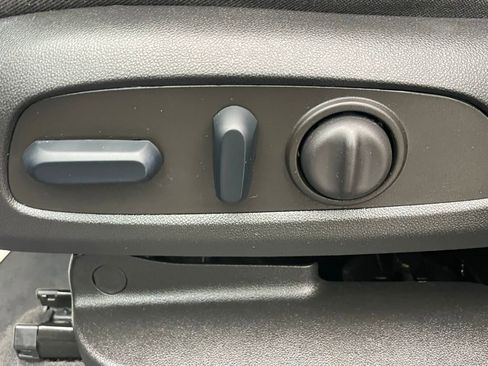 Certified 2023 Chevrolet Equinox LT AWD/4WD image 24