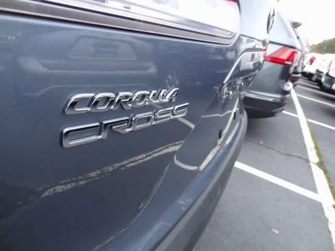 Used 2023 Toyota Corolla Cross L image 7