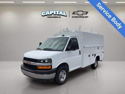 New 2025 Chevrolet Express 3500 w/ Power Convenience Package