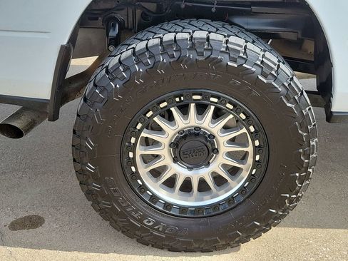 Used 2024 RAM 2500 Laramie w/ Sport Appearance Package image 32