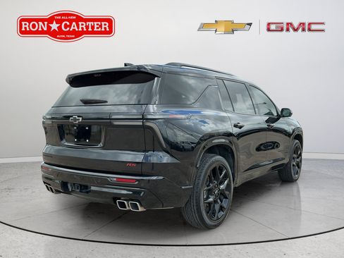 Used 2024 Chevrolet Traverse RS FWD image 6