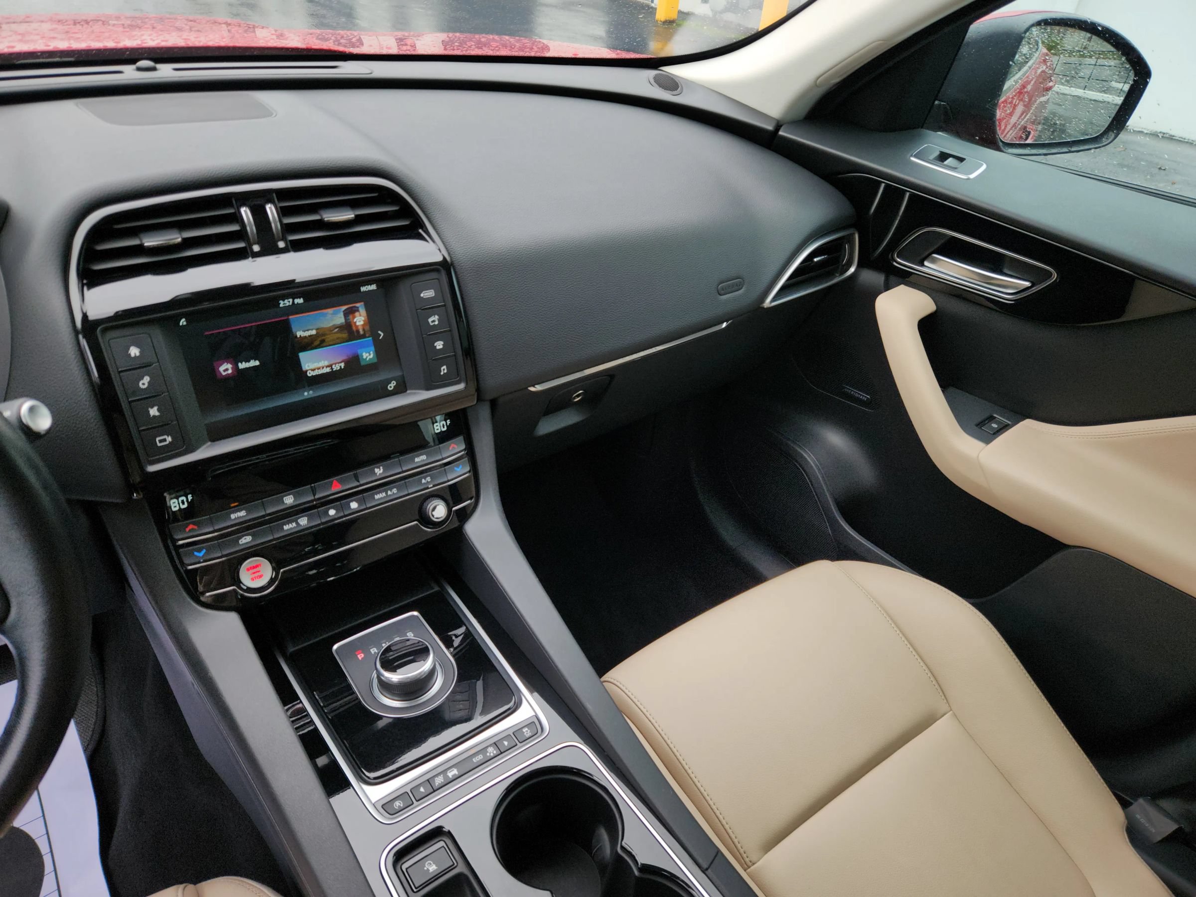 Used 2017 Jaguar F-PACE Premium AWD/4WD image 10