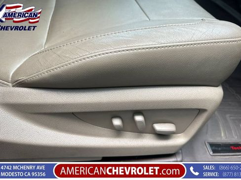 Used 2014 GMC Sierra 1500 SLT w/ SLT Preferred Package AWD/4WD image 23