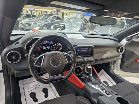 Used 2019 Chevrolet Camaro SS RWD image 23