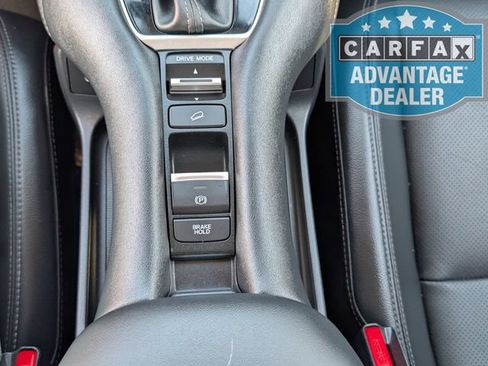 Used 2024 Honda HR-V EX-L image 10