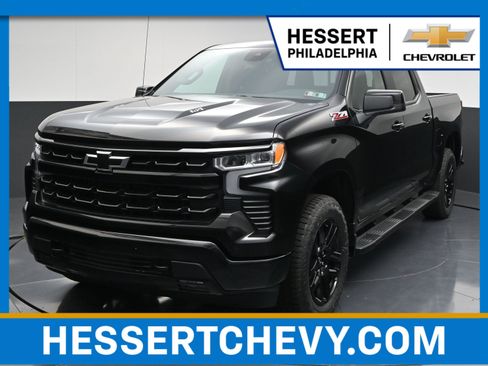 New 2026 Chevrolet Silverado 1500 RST w/ Z71 Off-Road Package AWD/4WD image 1