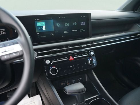 Used 2026 Hyundai Santa Cruz SEL FWD image 26