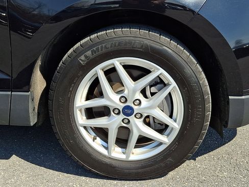 Certified 2022 Ford Edge SEL w/ Convenience Package AWD/4WD image 8