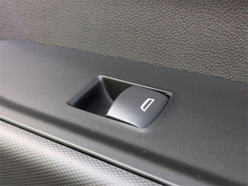 New 2026 Chevrolet Silverado 1500 Custom Trail Boss w/ Dark Appearance Package image 32