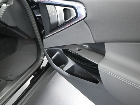 New 2026 BMW X3 xDrive30 w/ Convenience Package image 23