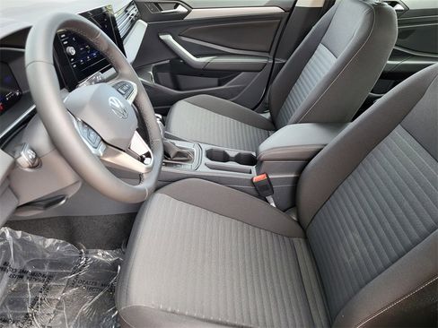 New 2025 Volkswagen Jetta S image 6