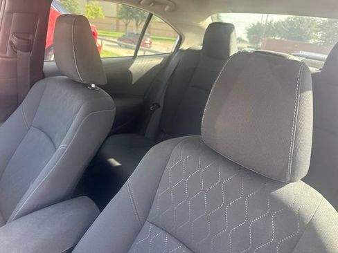 Used 2023 Toyota Corolla LE FWD image 8