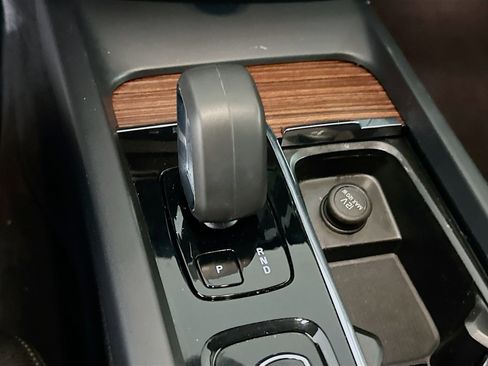 Used 2024 Volvo S60 B5 Plus image 25