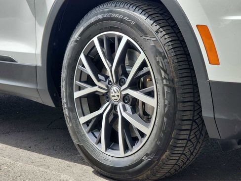 Used 2021 Volkswagen Tiguan S image 11