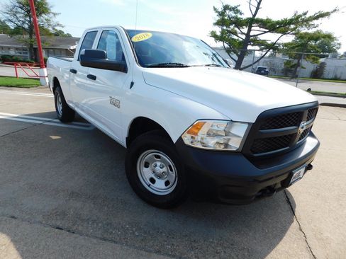 Used 2018 RAM 1500 Tradesman w/ Popular Equipment Group AWD/4WD image 1