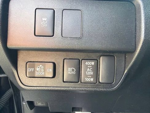 Certified 2023 Toyota Tacoma TRD Off-Road w/ Technology Package AWD/4WD image 5