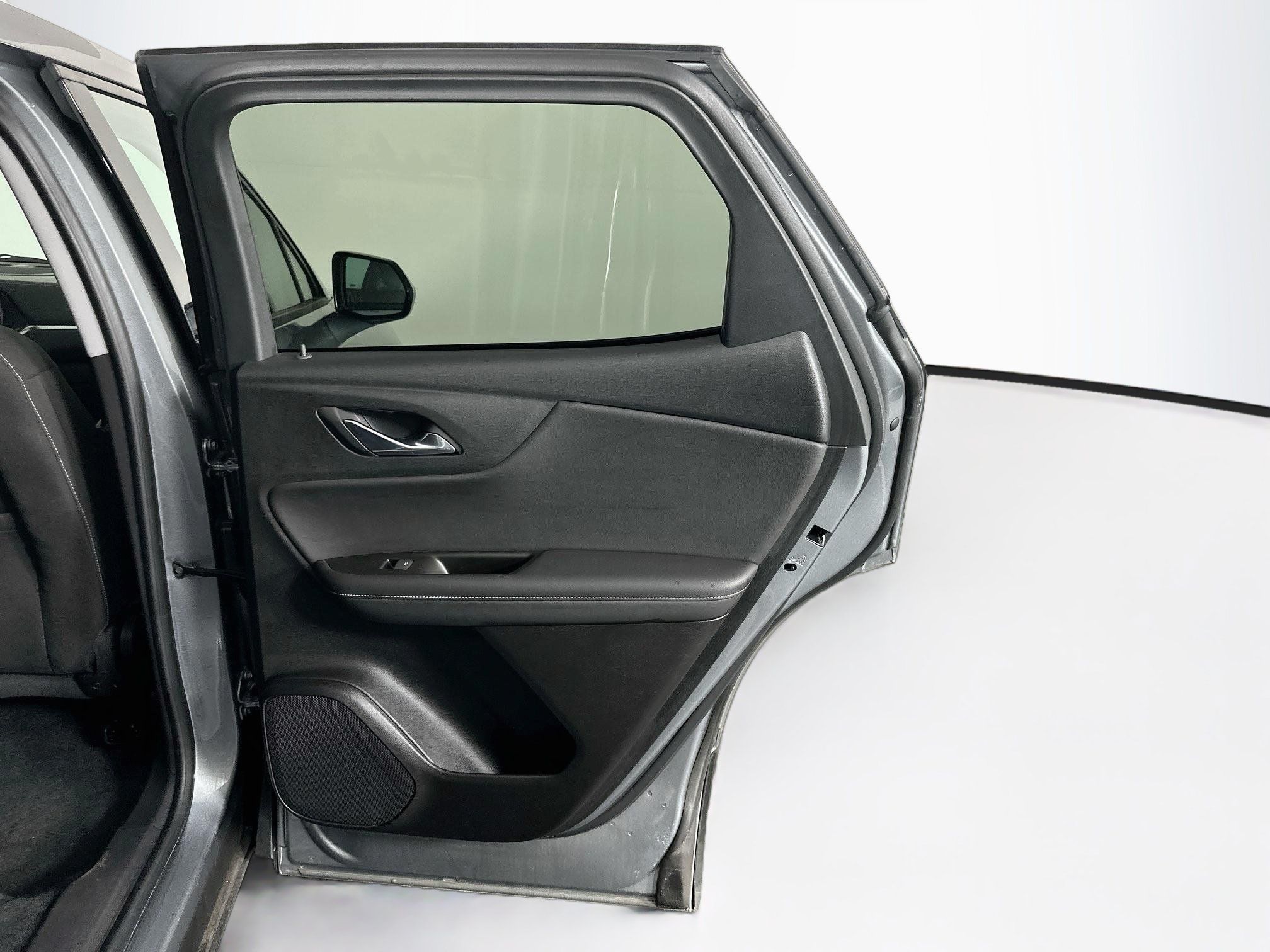 Used 2026 Chevrolet Blazer LT FWD image 30