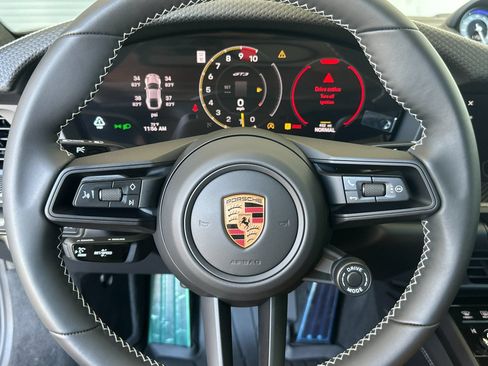 Used 2026 Porsche 911 GT3 RWD image 22