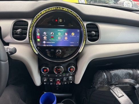 Used 2023 MINI Cooper S image 8