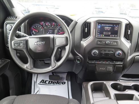 Used 2023 Chevrolet Silverado 1500 Custom Trail Boss w/ LPO, Dark Essentials Package image 15