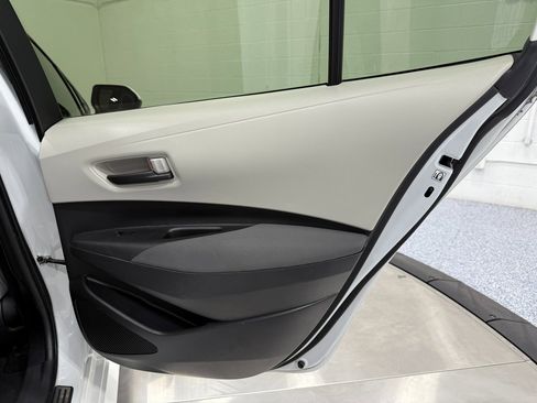Used 2022 Toyota Corolla LE w/ Carpet Mat Package (TMS) image 41