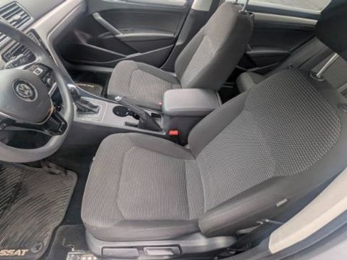 Used 2017 Volkswagen Passat 1.8T S image 15