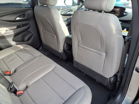 New 2026 Buick Envista Avenir image 23