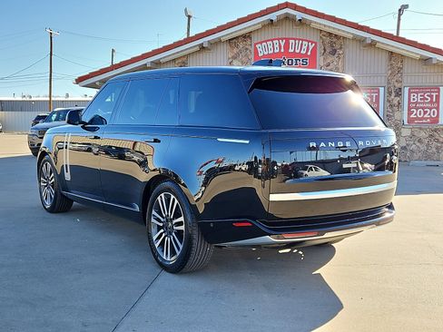 Used 2023 Land Rover Range Rover Long Wheelbase Autobiography image 2