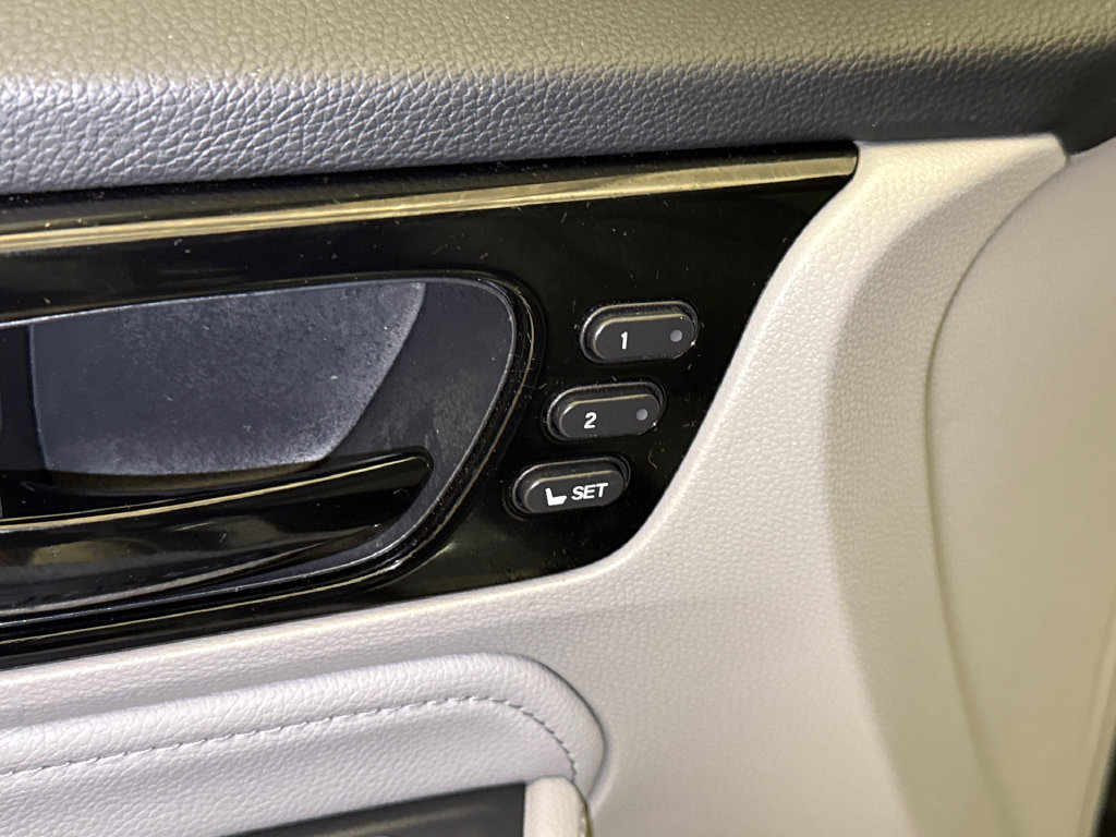 Certified 2024 Honda Odyssey Touring image 22