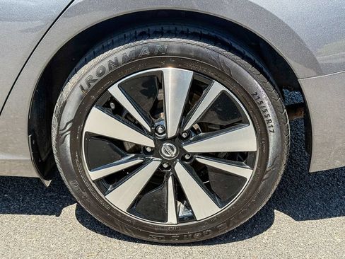 Used 2022 Nissan Altima 2.5 SV FWD image 10