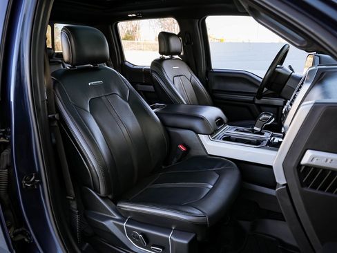 Used 2016 Ford F150 Platinum w/ Equipment Group 701A Luxury image 21