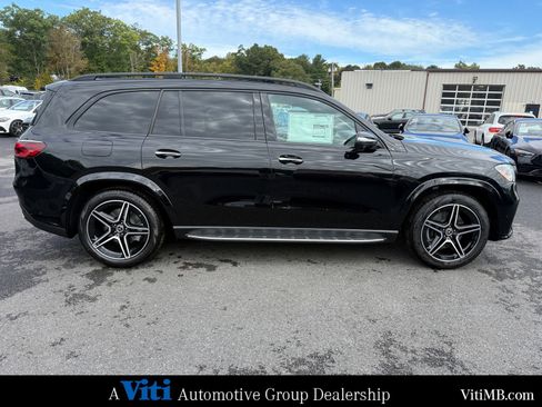 New 2026 Mercedes-Benz GLS 450 4MATIC image 9