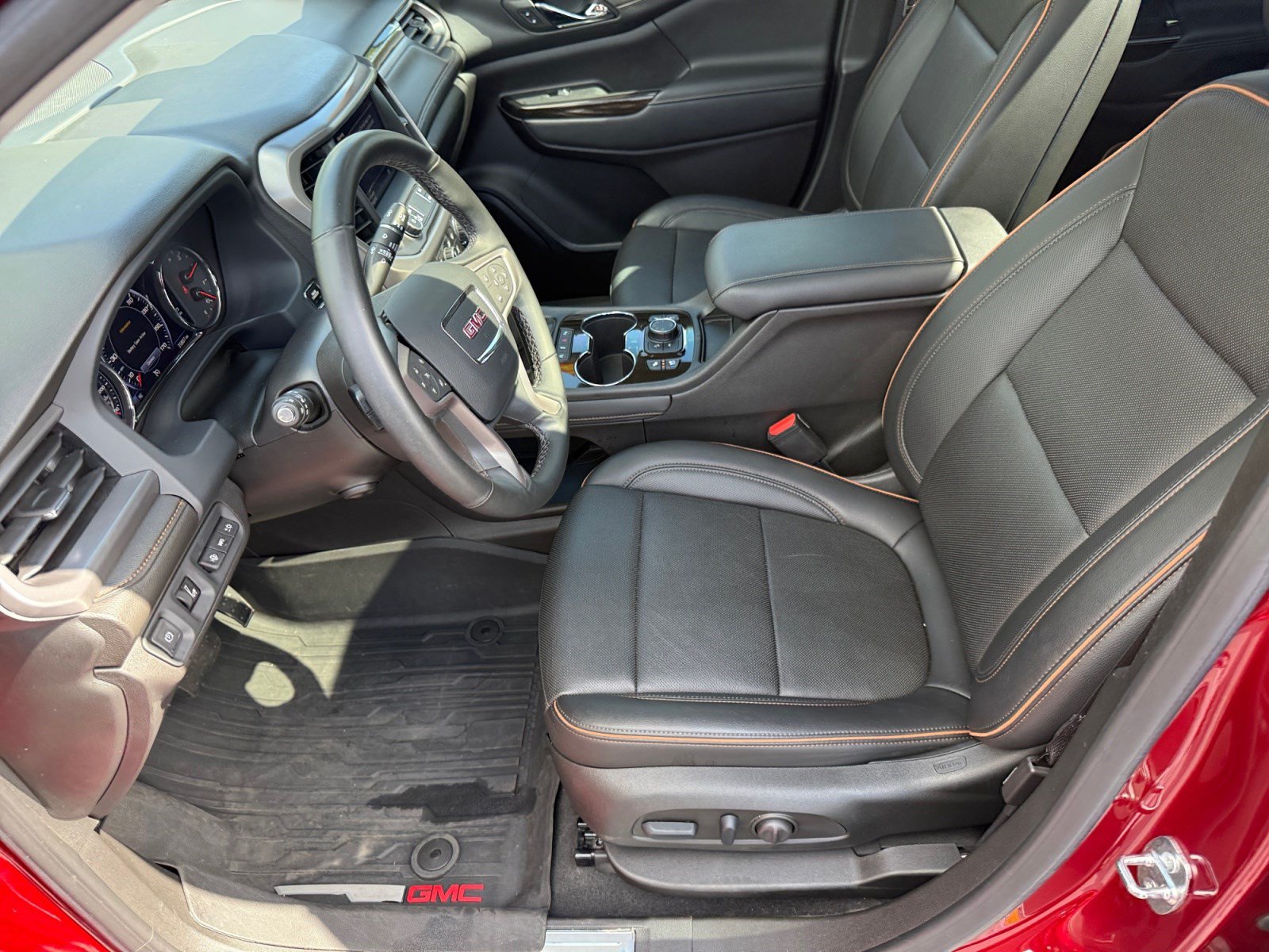 Used 2023 GMC Acadia AT4 w/ Technology Package AWD/4WD image 11
