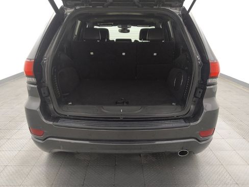 Used 2020 Jeep Grand Cherokee Altitude image 29