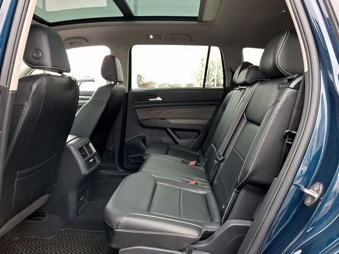 Used 2022 Volkswagen Atlas SE w/ Panoramic Sunroof Package image 10