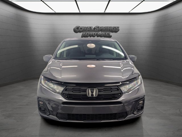 Used 2026 Honda Odyssey Touring image 2