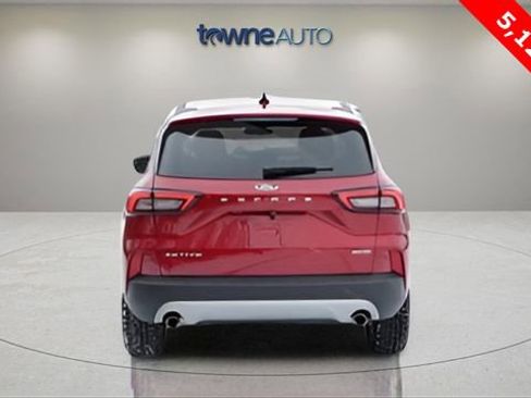 Used 2025 Ford Escape Active w/ Cold Weather Package AWD/4WD image 2