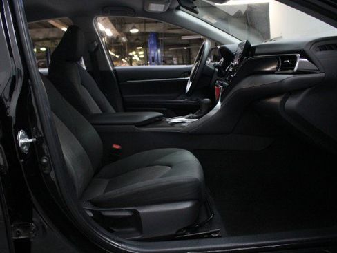 Used 2022 Toyota Camry LE image 22