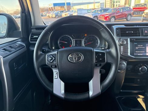 Used 2017 Toyota 4Runner SR5 image 15